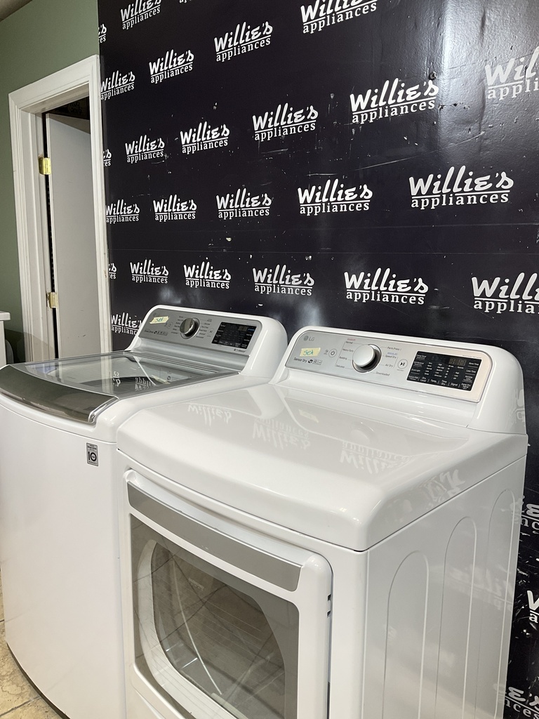 Lg Electric Set Washer/Dryer 27inches 220volts (30 AMP) {3 prong} (White) 
