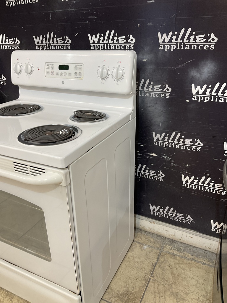Ge Electric Stove 220volts (40/50 AMP) 30inches {no cord} (White) 