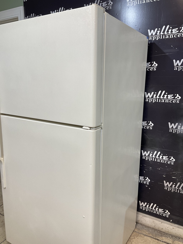 Ge Refrigerator Top and Bottom 33x67 1/2” 