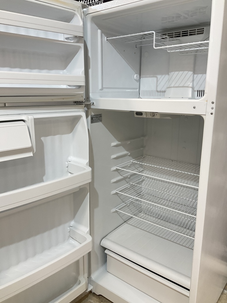 Ge Refrigerator Top and Bottom 28x67 1/2” (White) 