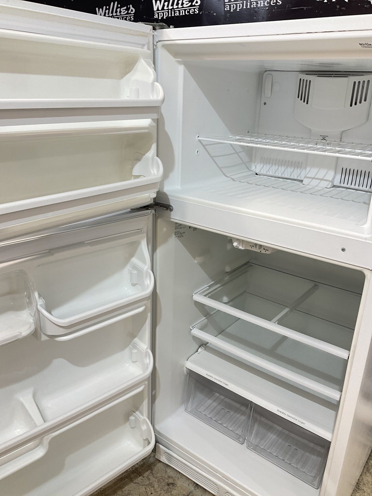 Frigidaire Refrigerator Top and Bottom 28x59 1/2” (White) 