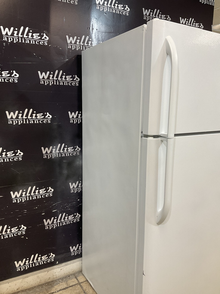 Frigidaire Top and Bottom 30x66 (White) 