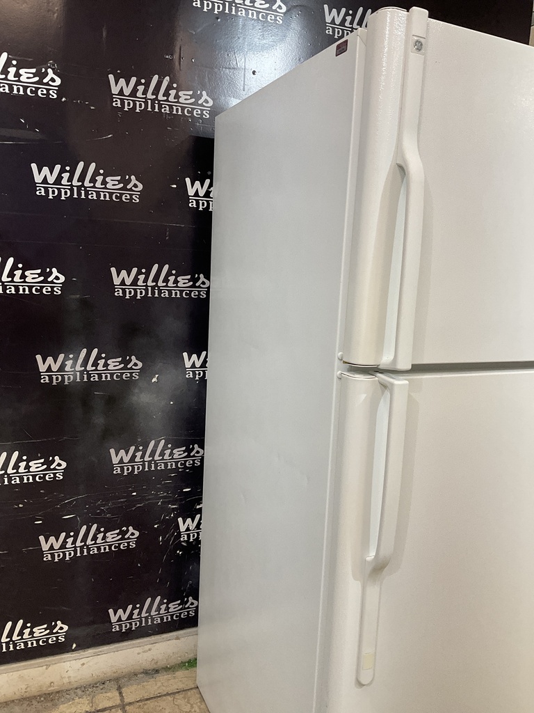 Ge Refrigerator Top and Bottom 30x66 1/2” (White) 