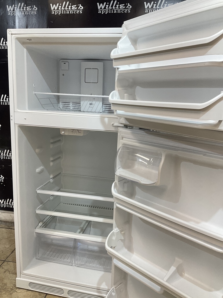 Frigidaire Refrigerator Top and Bottom 28 1/2” x 65” (White) 