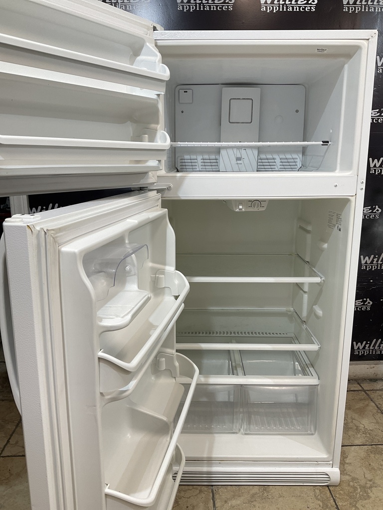 White Westinghouse Refrigerator Top and Bottom 30x66 (White) 