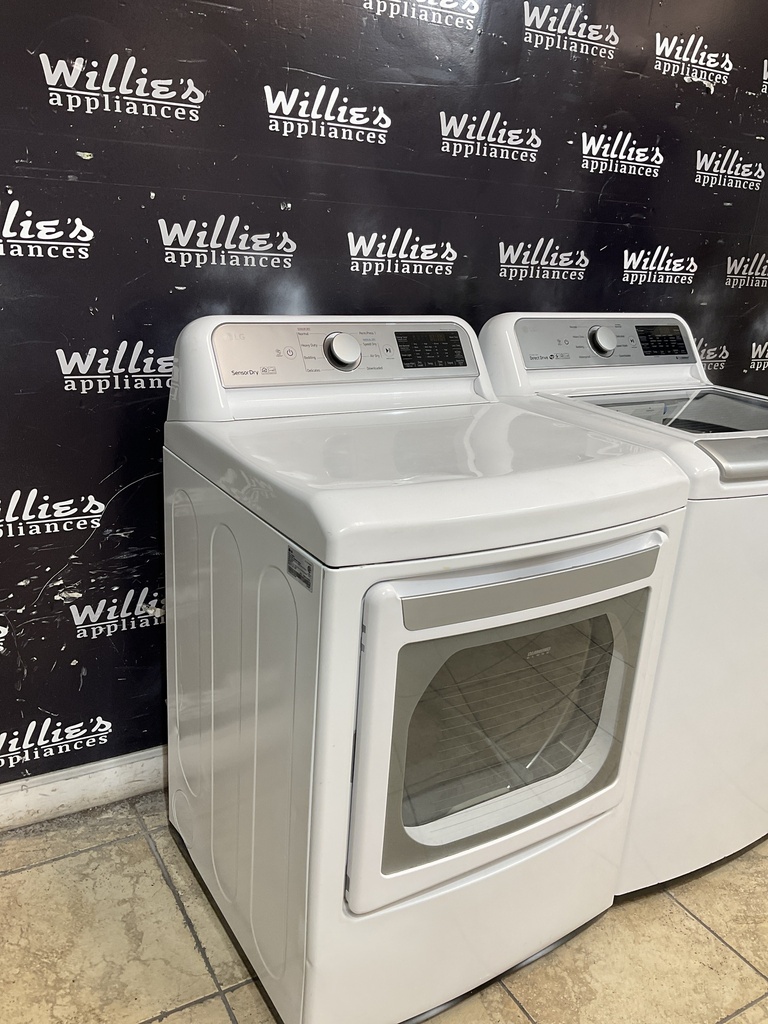 Lg Electric Set Washer/Dryer 220volts (30 AMP)  27inches {3 prong} (White) 