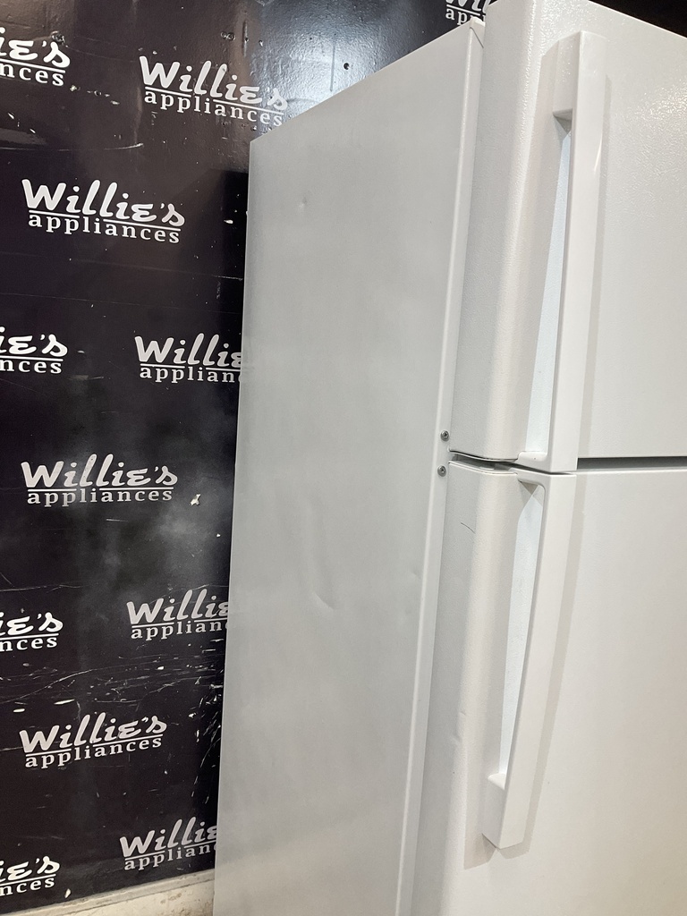 Ge Refrigerator Top and Bottom 28x64 1/2” (White) 