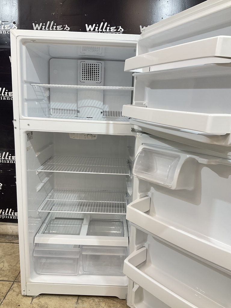 Hotpoint Refrigerator Top And Bottom 28x61 1/2” (White) 