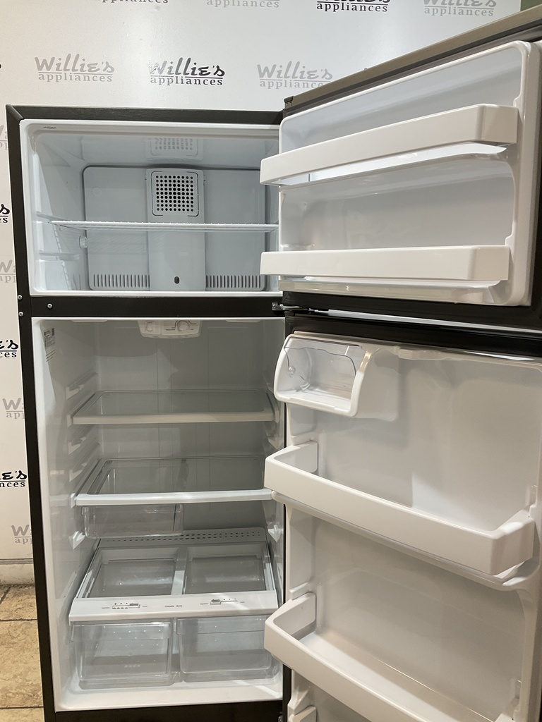 Ge Refrigerator Top and Bottom 28x66 1/2” (Black Stainless) 