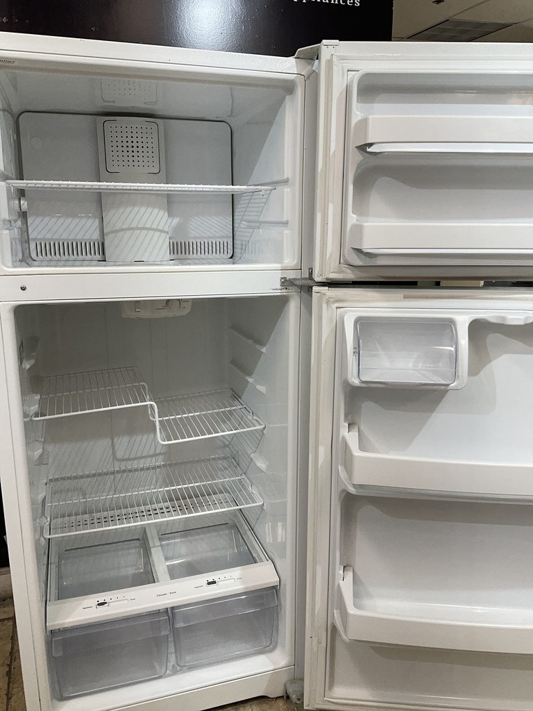 Ge Refrigerator Top and Bottom28x64 1/2” (White)