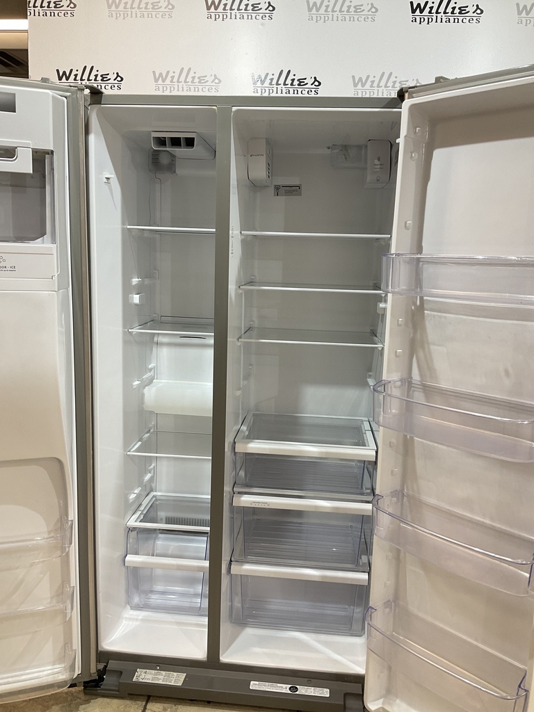 Whirlpool Refrigerator Top and Bottom 36x69 (Stainless steel) 