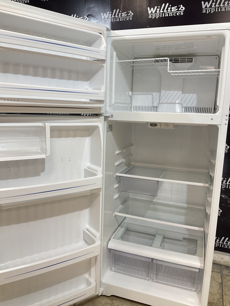Ge Refrigerator  Top and Bottom 28x67 1/2” (white) 