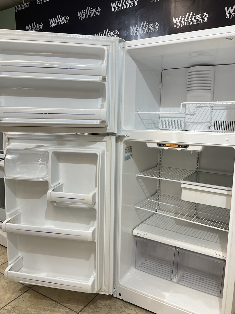 Ge Refrigerator Top and Bottom 30x67 1/2” (White) 