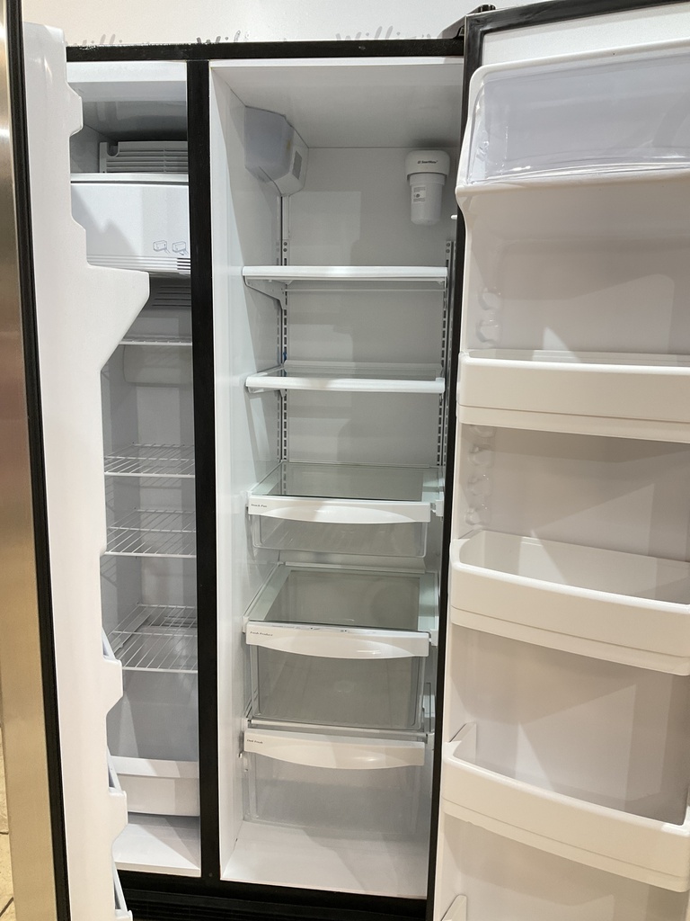 Ge Refrigerator Side by Side 36x69 1/2” (Stainless Steel) 