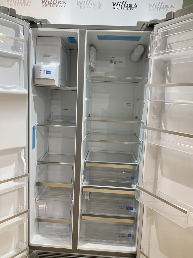 Frigidaire Refrigerator Side by Side 36x70 (Stainless steel)