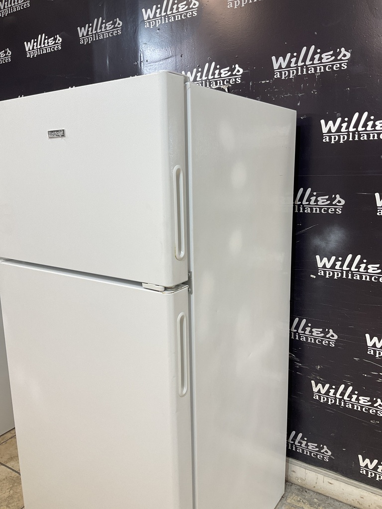 Hotpoint Refrigerator Top and Bottom 28x61 1/2” (White) 