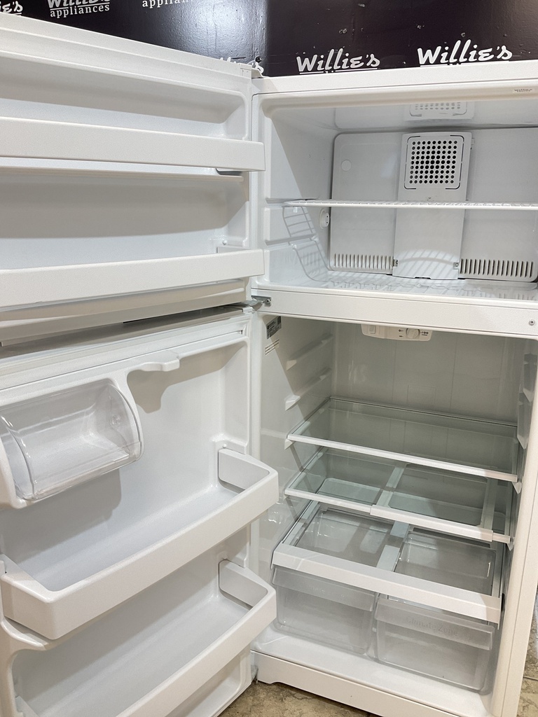 Ge Refrigerator Top and Bottom 28x61 1/2” (White)