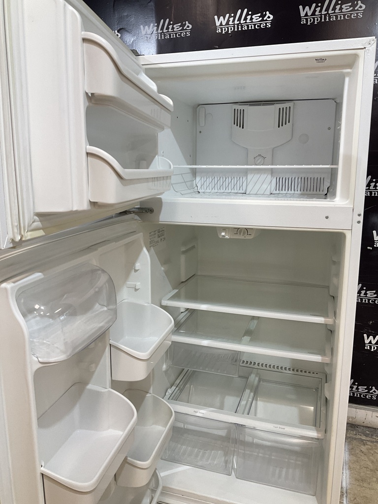 Frigidaire Refrigerator Top and Bottom 30x65 1/2” (White) 