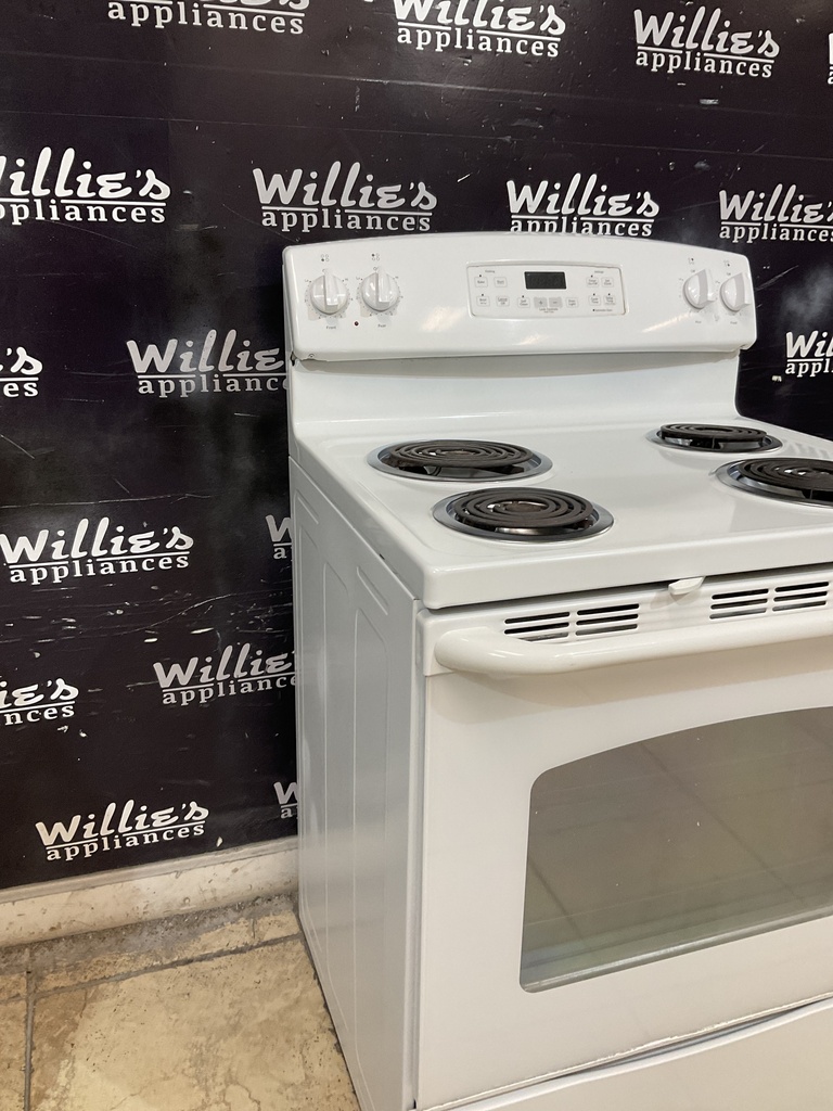 Ge Electric Stove 220 volts (40/50 AMP) 30inches {no cord} (White)