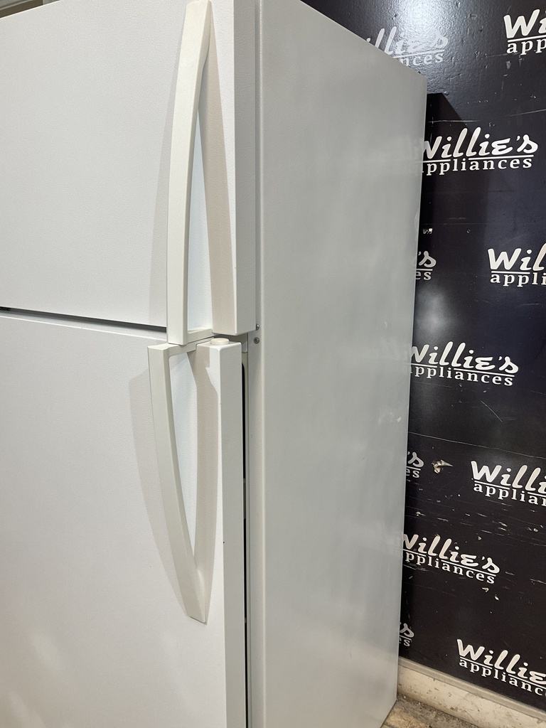 Kenmore Refrigerator Top and Bottom 28 1/2” x 65  (White) 