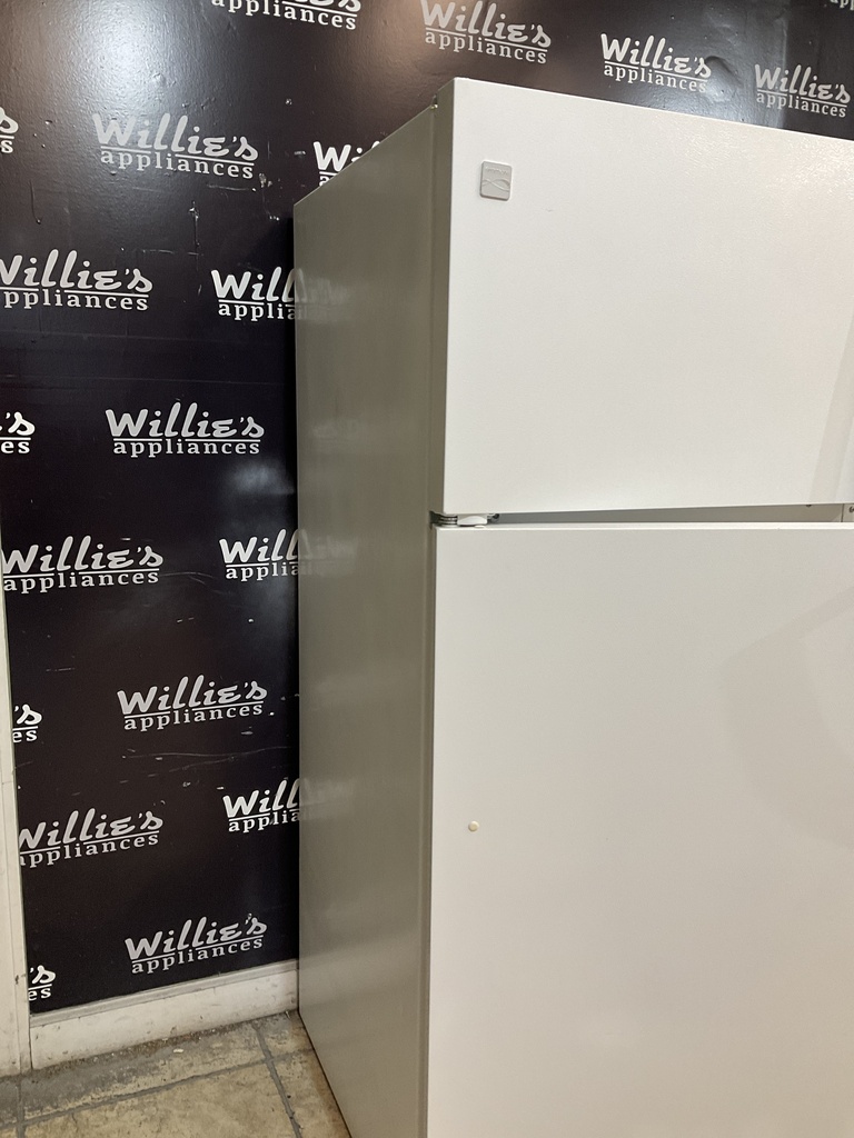 Kenmore Refrigerator Top and Bottom 28 1/2” x 65  (White) 