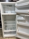 Hotpoint Refrigerator Top and Bottom 28x67 (white) 