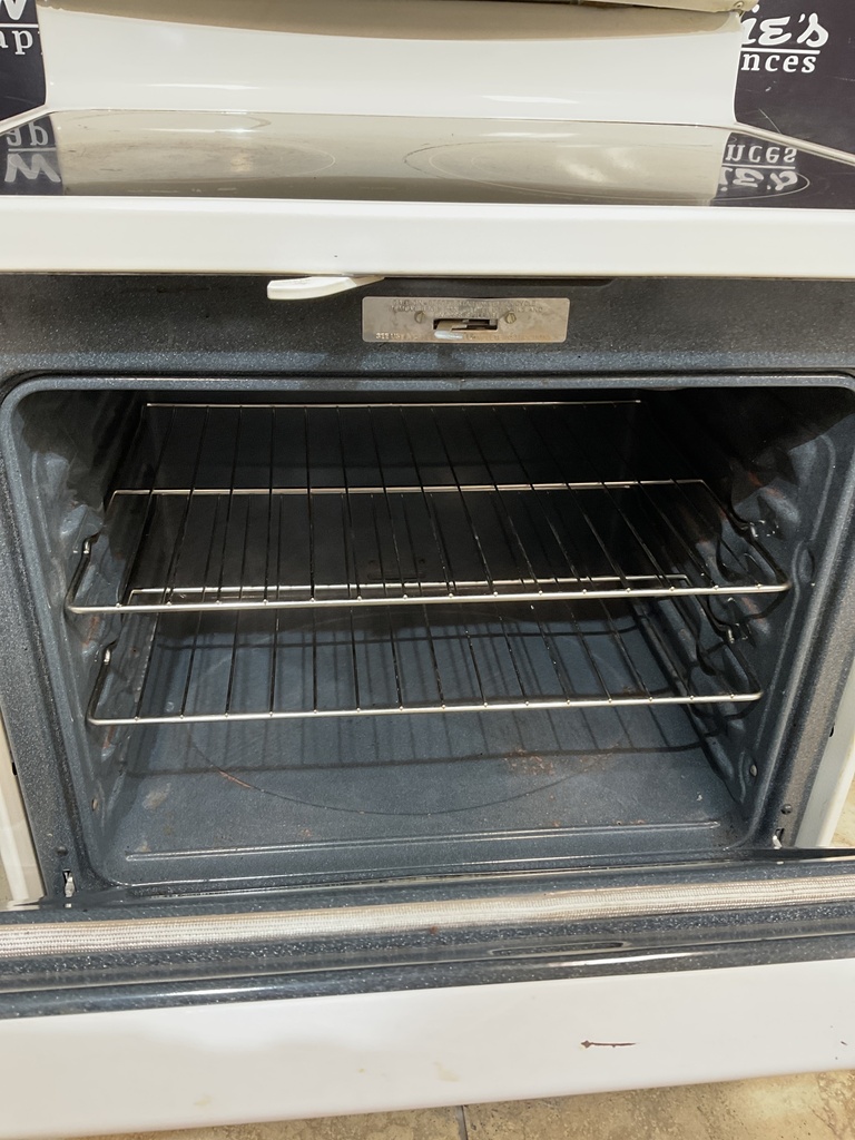Ge Electric Stove 220volts (40/50 AMP) 30inches {3 prong} (Bisque)