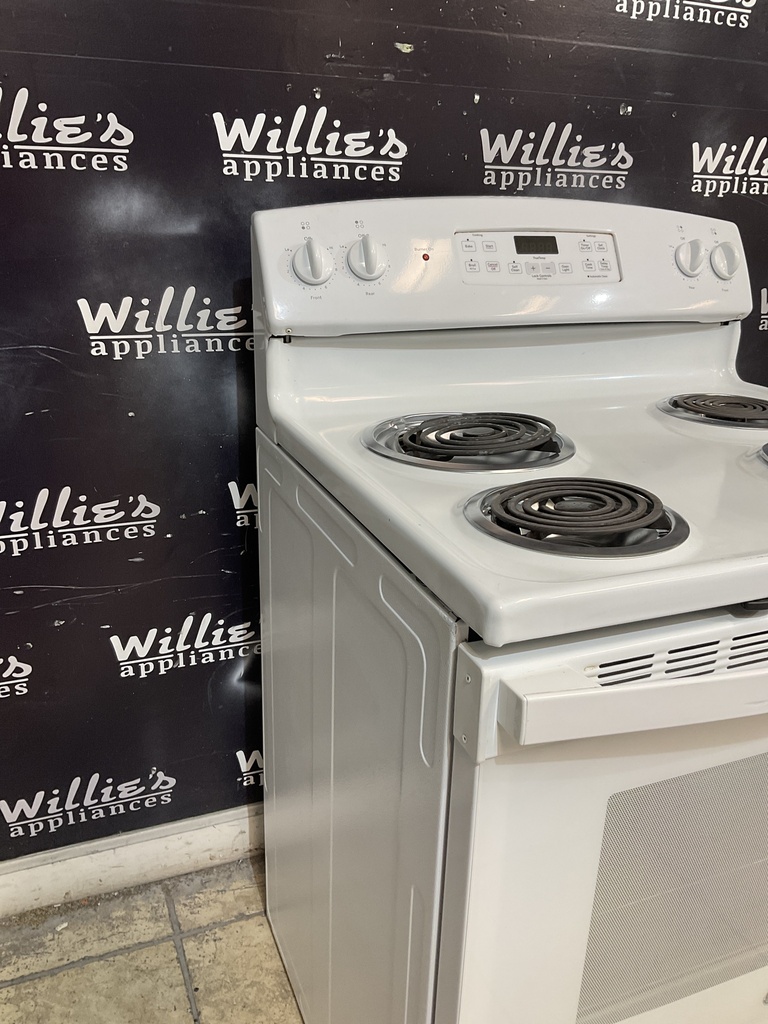 Ge Electric Stove 220volts (40/50 AMP) 30inches {no cord} (White) 