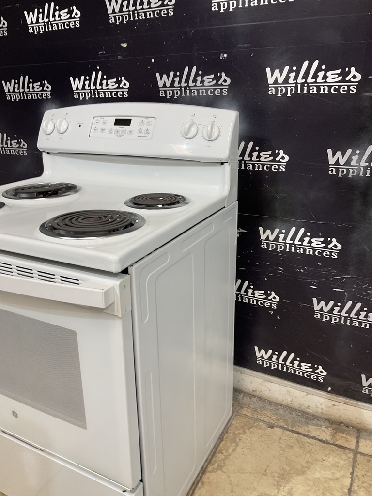 Ge Electric Stove 220volts (40/50 AMP) 30inches {no cord} (White) 