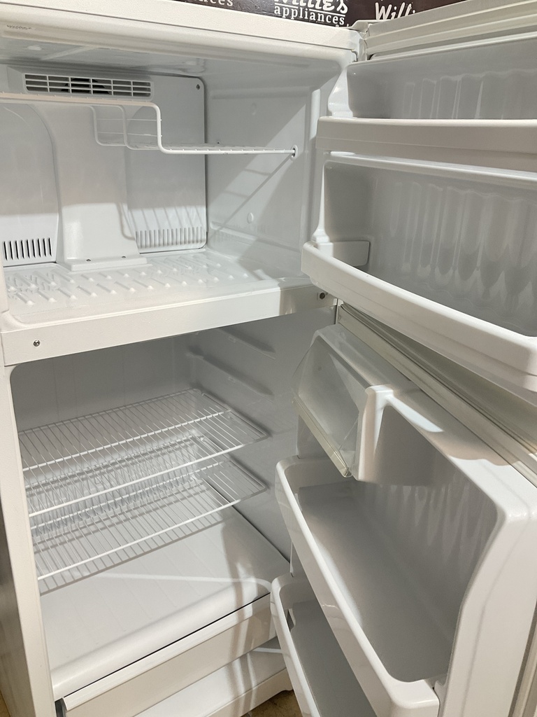 Hotpoint Refrigerator Top and Bottom 28x61 1/2” (White) 