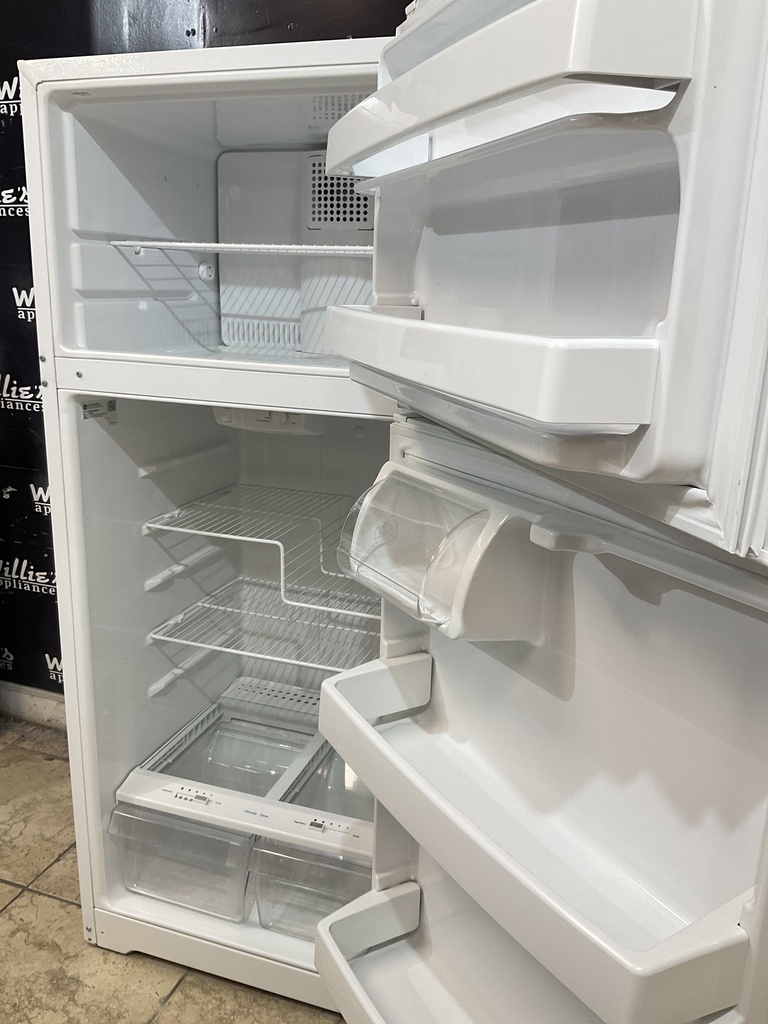 Ge Refrigerator Top and Bottom 28x64 1/2” (white) 