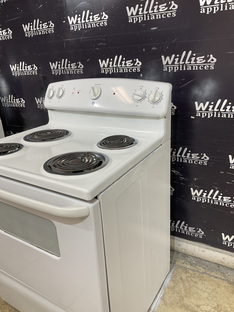 Ge Electric Stove 220volts (40/50 AMP) 30inches {no cord} (white) 