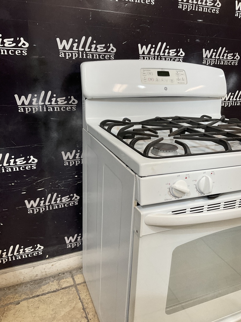 Ge Natural Gas Stove 30inches (White) 