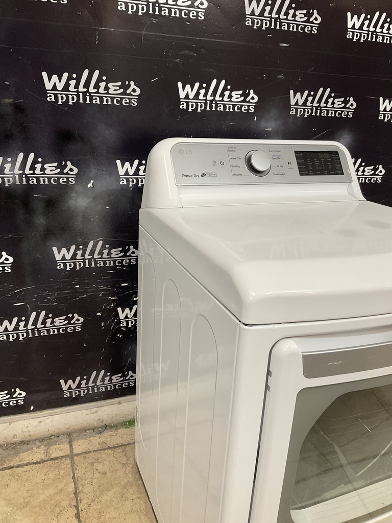 Lg Electric Dryer 220volts (30 AMP) 27inches {4 prong} (White)