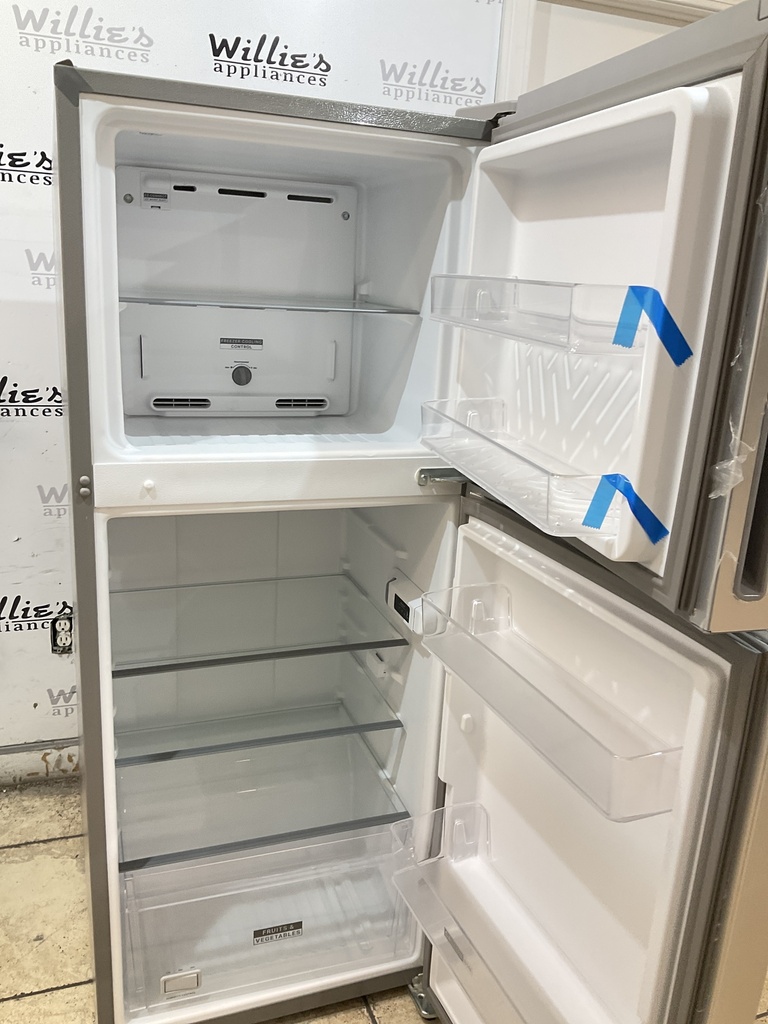 Whirlpool Refrigerator Top and Bottom 24x61 (Stainless Steel)