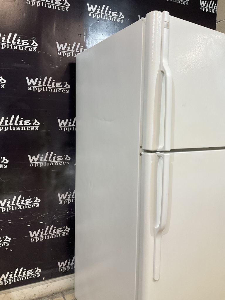 Ge Refrigerator Top and Bottom 30x66 1/2” (White) 