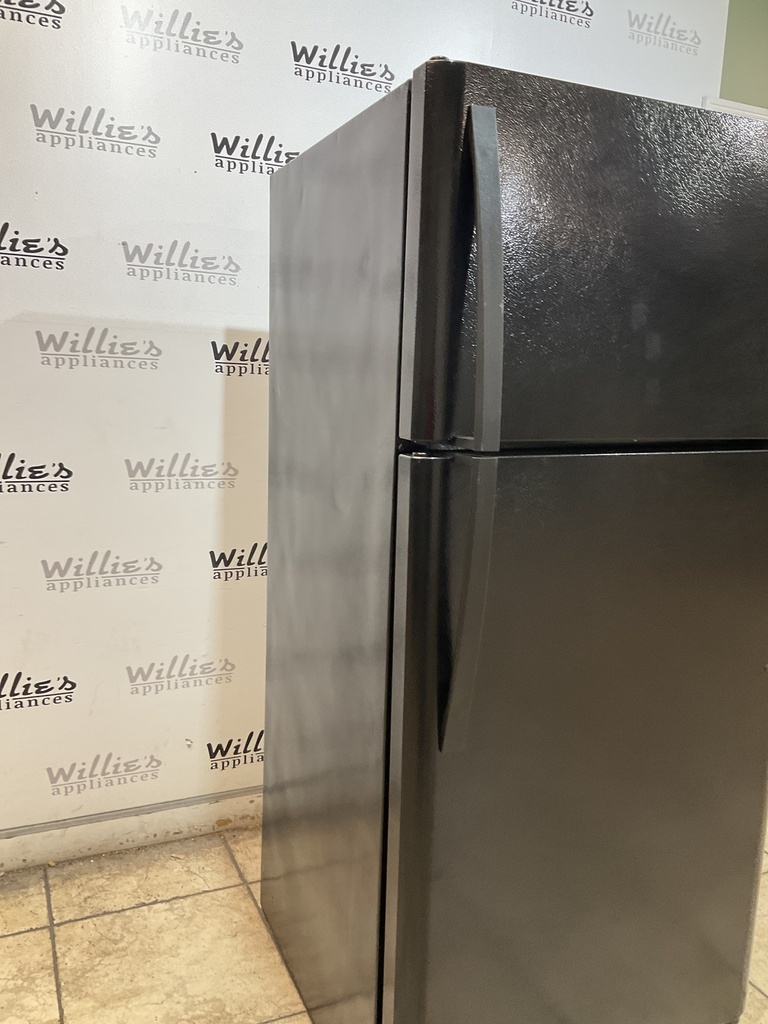 Kenmore Refrigerator Top and Bottom 30x65 1/2” (black) 