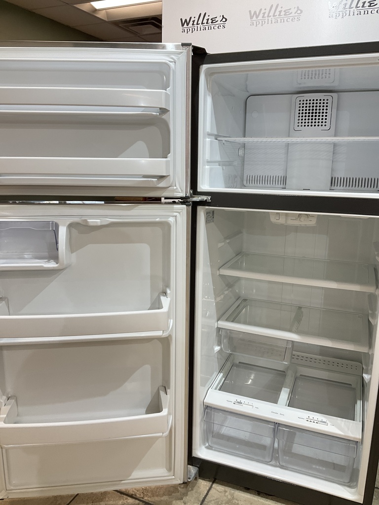 Ge Refrigerator Top and Bottom 28x64” (stainless Steel) 