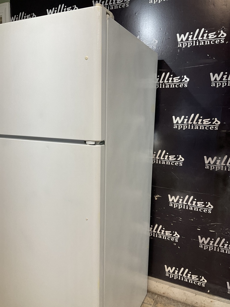 Kenmore Refrigerator Top and Bottom 30x65 (white) 