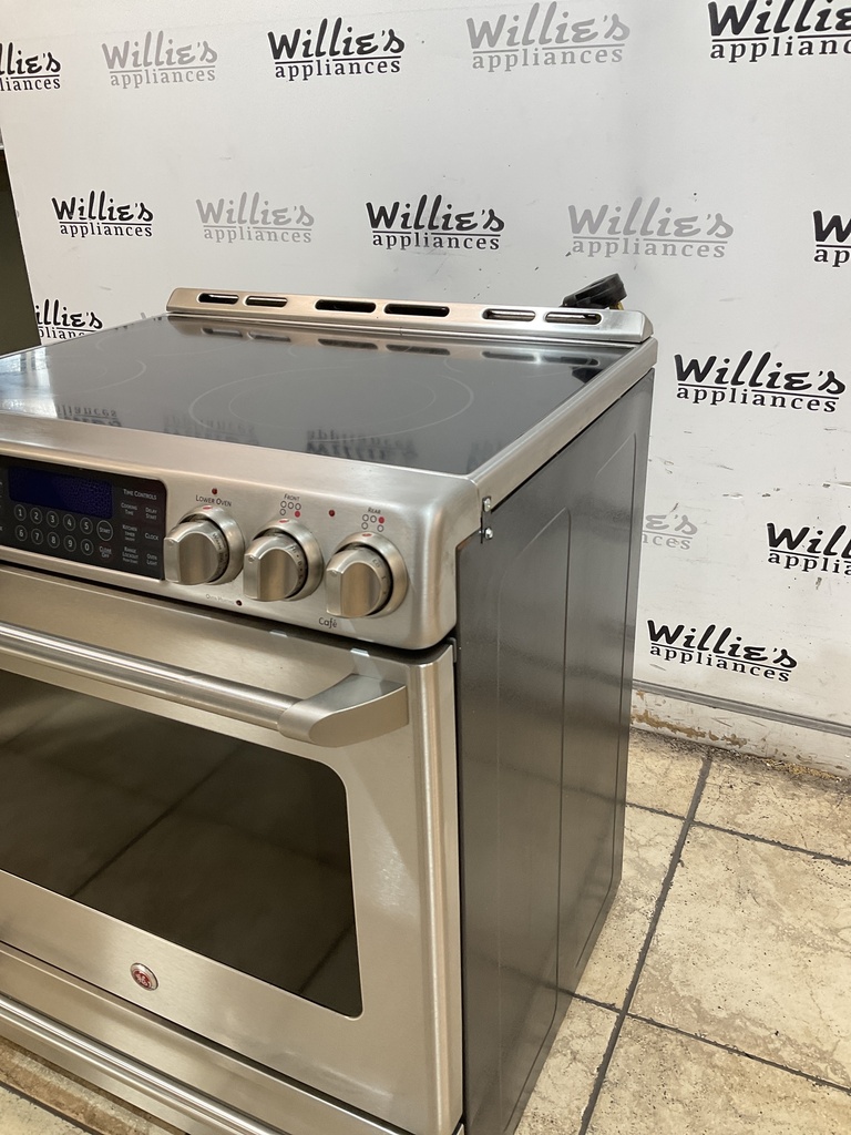 Ge Electric Stove 220volts (40/50 AMP) 30inches {4 prong} (Stainless Steel) 
