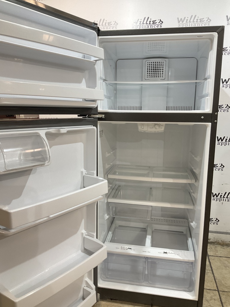 Ge Refrigerator Top and Bottom 28x67 (Stainless Steel)