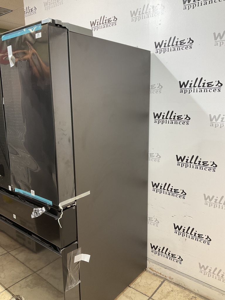 Samsung New Open Box Refrigerator Family Hub/Tablet