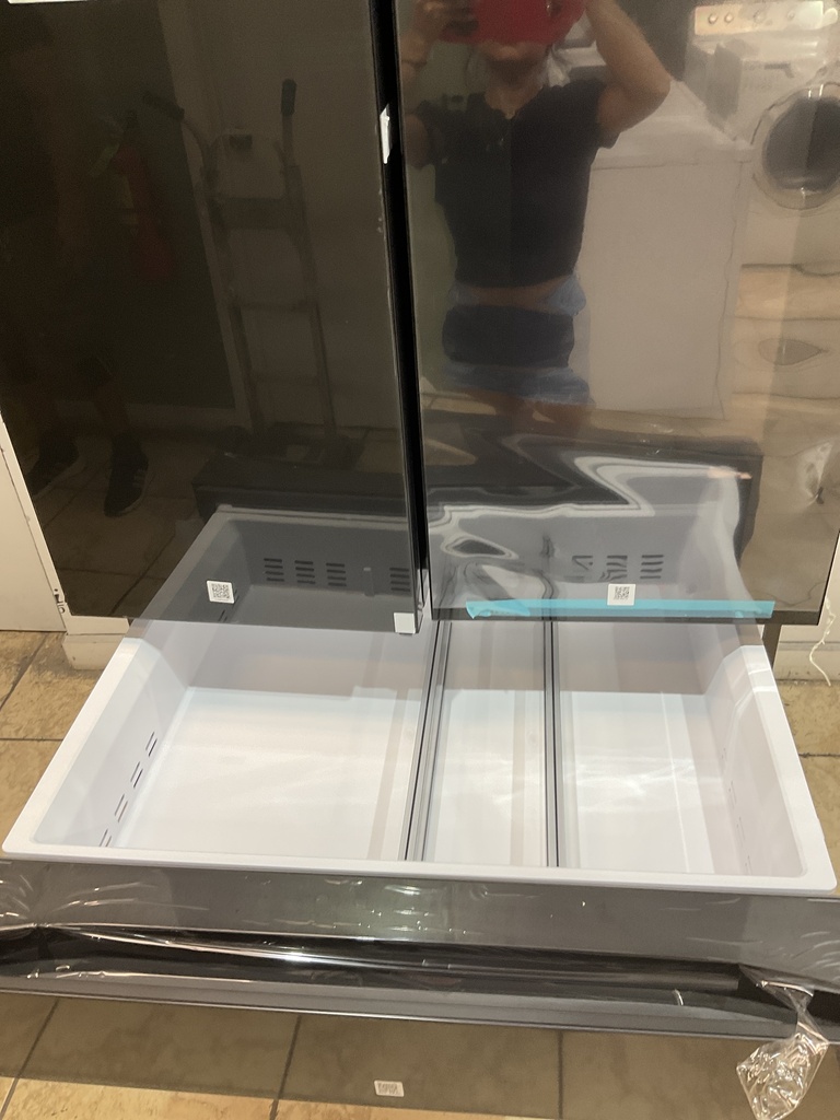 Samsung New Open Box Refrigerator Family Hub/Tablet