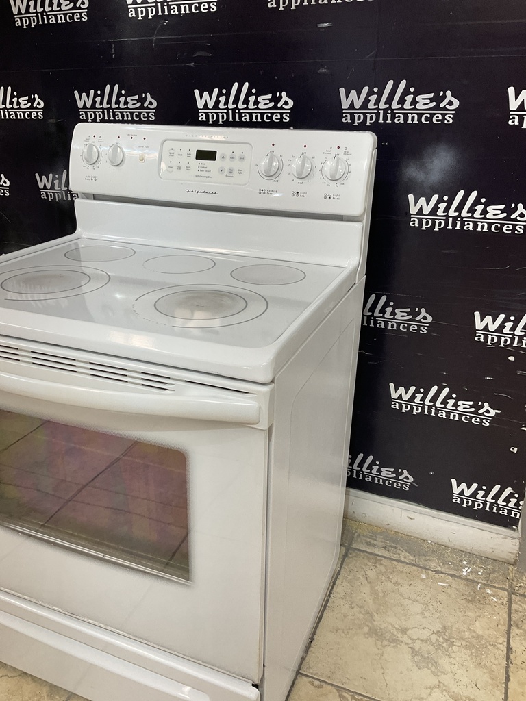 Frigidaire Used Electric Stove 220 volts (40/50)