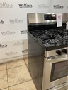 Frigidaire Used Natural Gas Stove.      30inches”