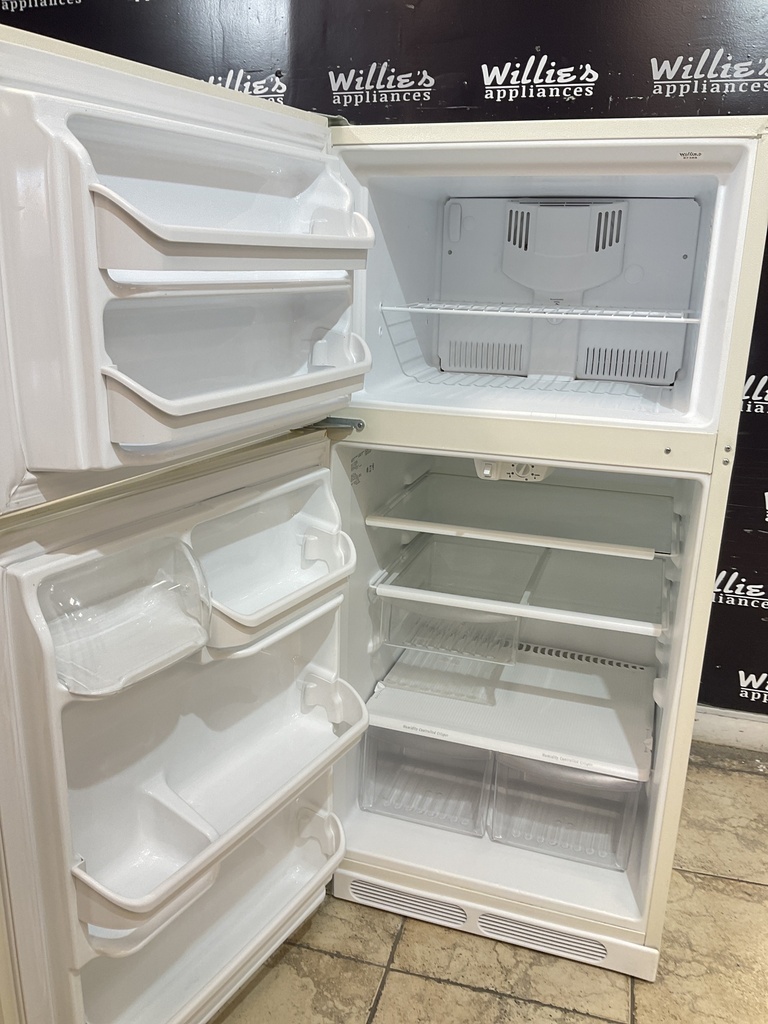 Frigidaire Used Refrigerator Top and Bottom 28x59 GD787703/2”