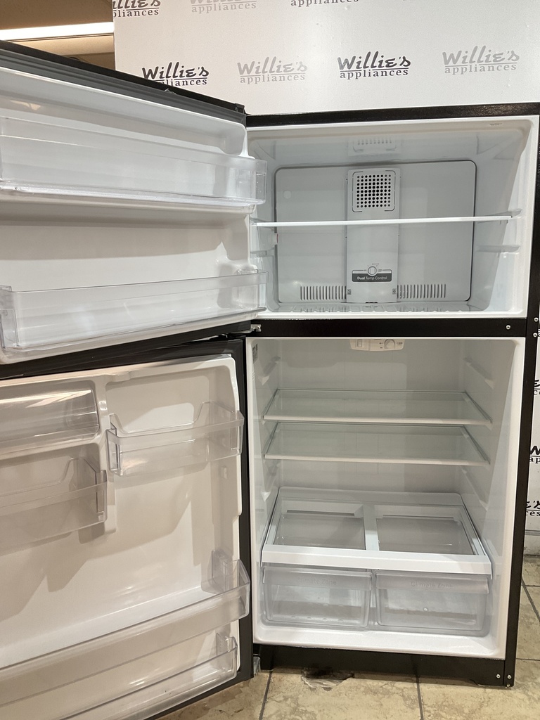 Ge Used Refrigerator Top and Bottom 33x65 1/2