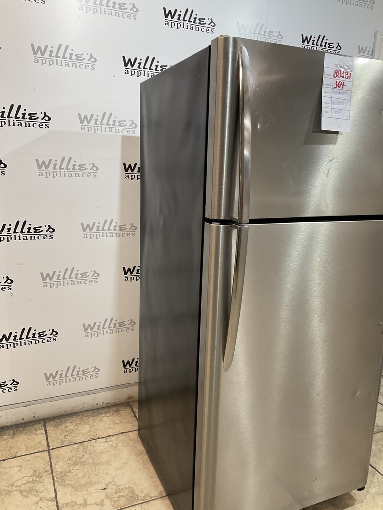Frigidaire Used Refrigerator Top and Bottom 30x66”