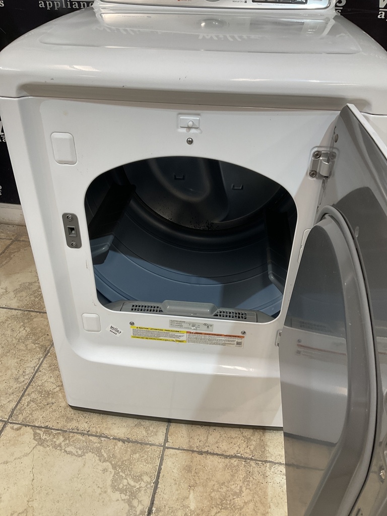 Samsung Used Electric Dryer 220volts (30 AMP) 27inches {no cord}