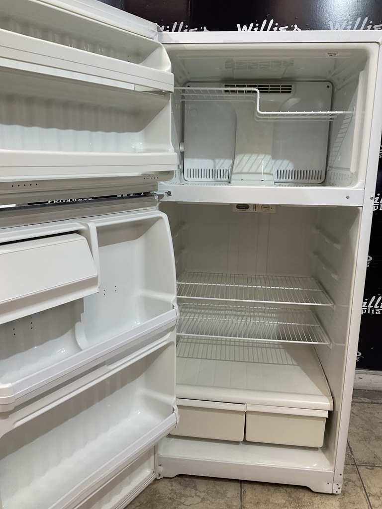 Hotpoint Used Refrigerator Top and Bottom 28x61 1/2”